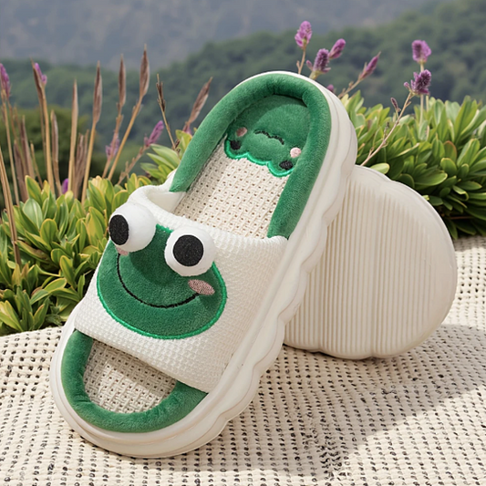 🐸 Kids Cartoon Frog Slippers – Cute 3D Design