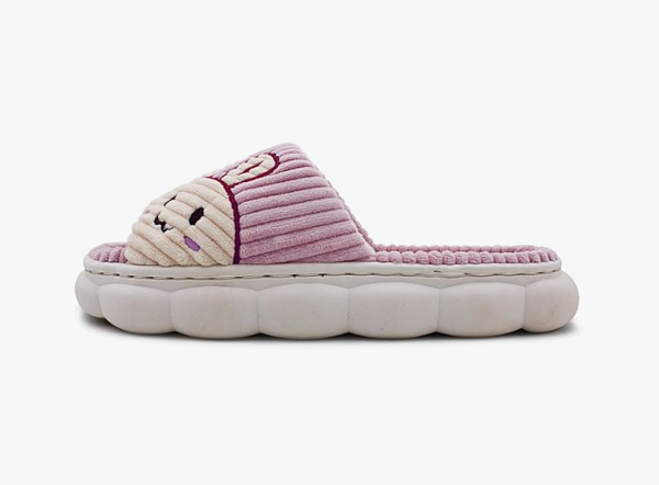 🐰 Soft Bunny Face Slippers – Ribbed Comfort for Little Feet